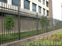 隔离围墙护栏的拦阻设施