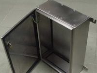 机箱机柜使用与控制台特点
